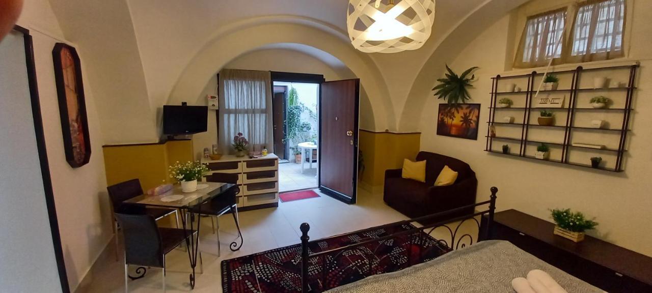 Awesomehouse Centre Bari Villa Exterior photo